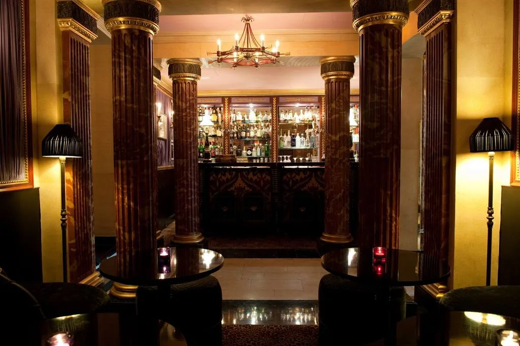 L'Hotel Париж