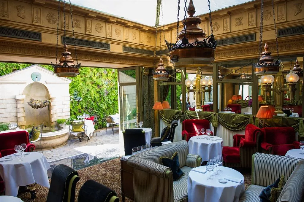 L'Hotel Париж