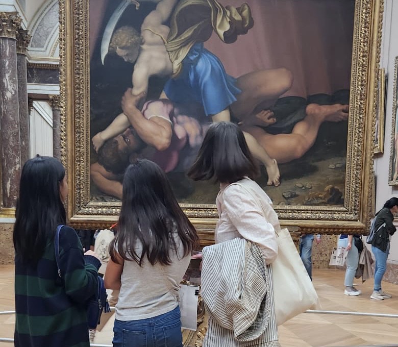 Kid-friendly Louvre tour