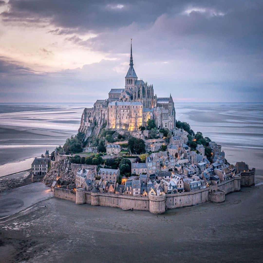 Private Full-Day Tour of Mont-Saint-Michel in Normandy
