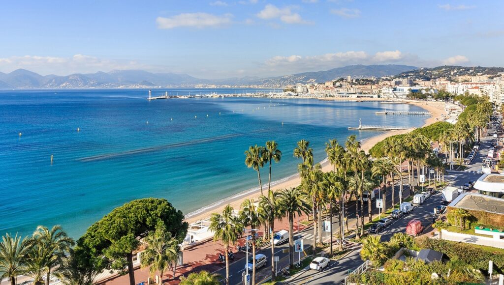 Private Guided Walking Tour of Cannes