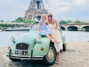 Family Sightseeing Tour in Vintage Cars