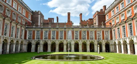 PRIVATE OUT OF HOURS TOUR OF HAMPTON COURT PALACE