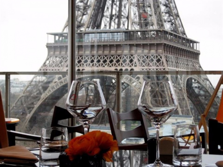 Top Restaurants in Paris, Les Ombres