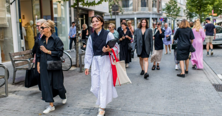 Discover Antwerp Style: Private Fashion Walk