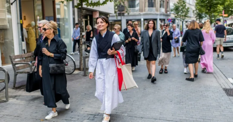 Откройте для себя стиль Антверпена: Частная модная прогулка