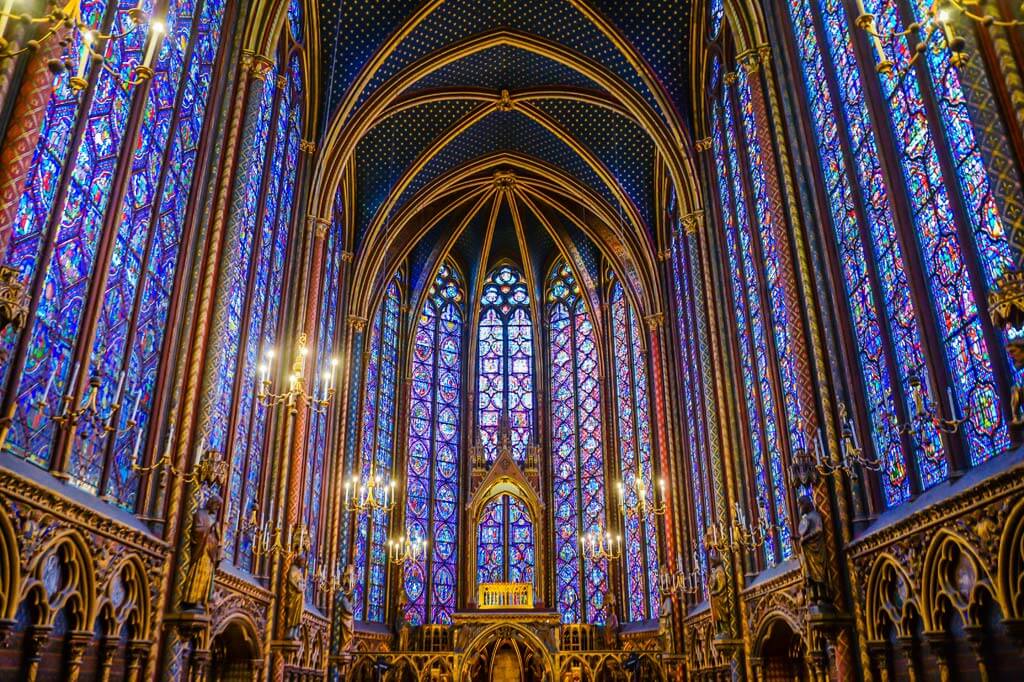 Sainte-Chapelle-at-Night, Inside Sainte-Chapelle Paris, enjoy Sainte-Chapelle frescoes during Medieval Paris walking tour