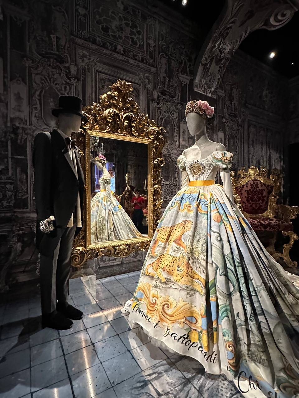 From the Heart to the Hands The Dolce & Gabbana Exhibition in Paris