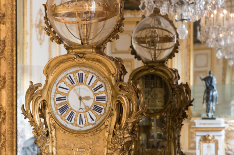 Номер с часами Частные апартаменты короля в Версале