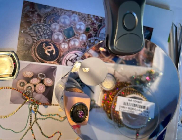 Private embroidery workshop in Paris (École Lesage)