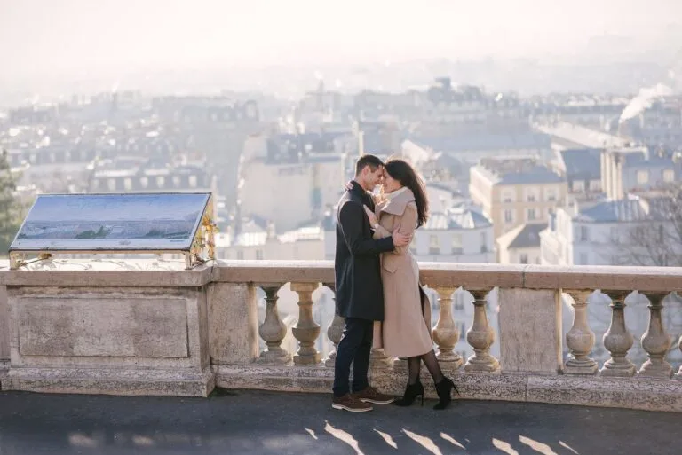 paris winter romantic photoshoot for Valentine’s Day 2026 in Paris
