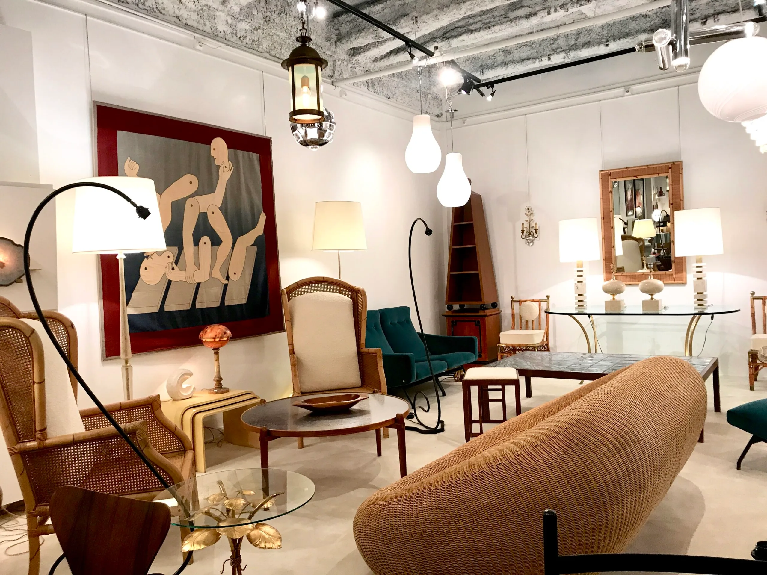 Private Decorative Arts Tour: 20th-Century Design in Paris Flea Markets