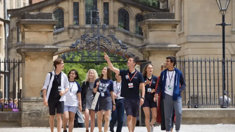 Oxford Royale Academy: Prestigious Summer School in the UK